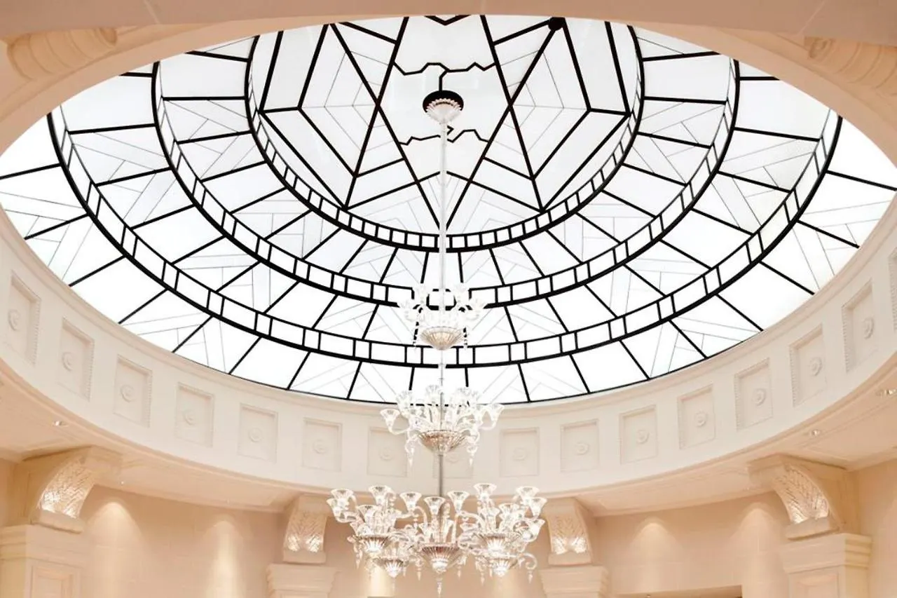 Hotel Chateau Frontenac Paris
